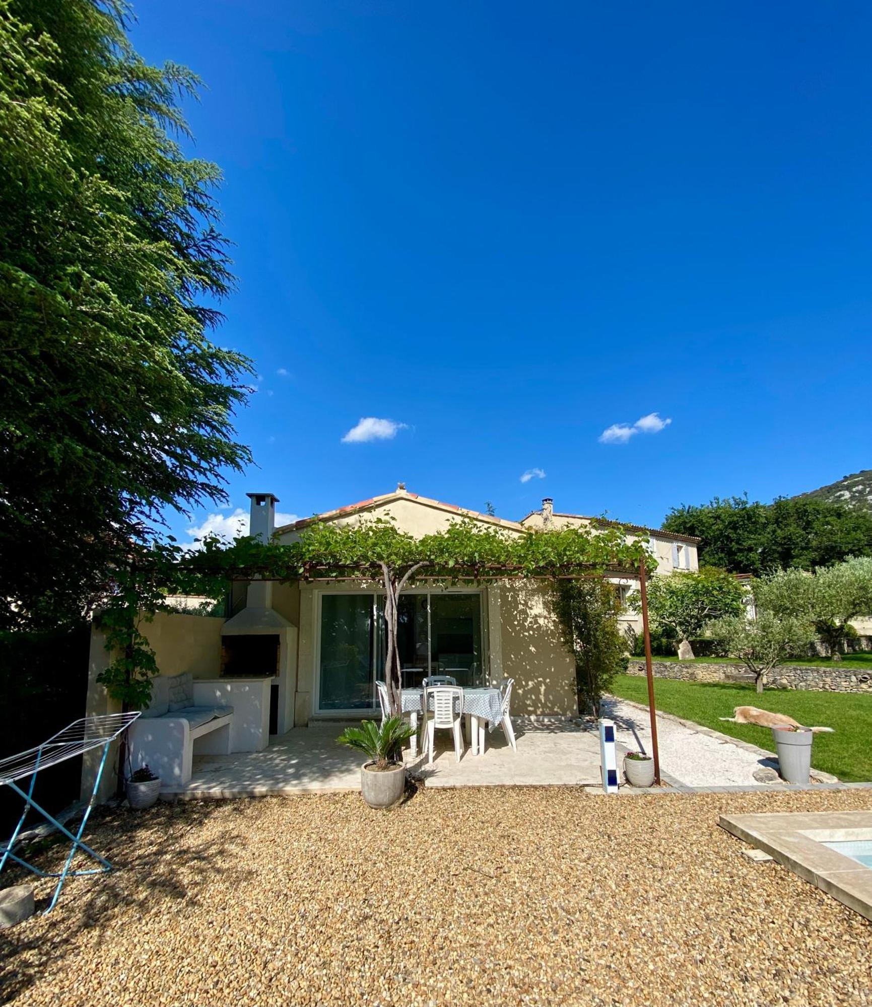 La Petite Maison Robion en Luberon Δωμάτιο φωτογραφία